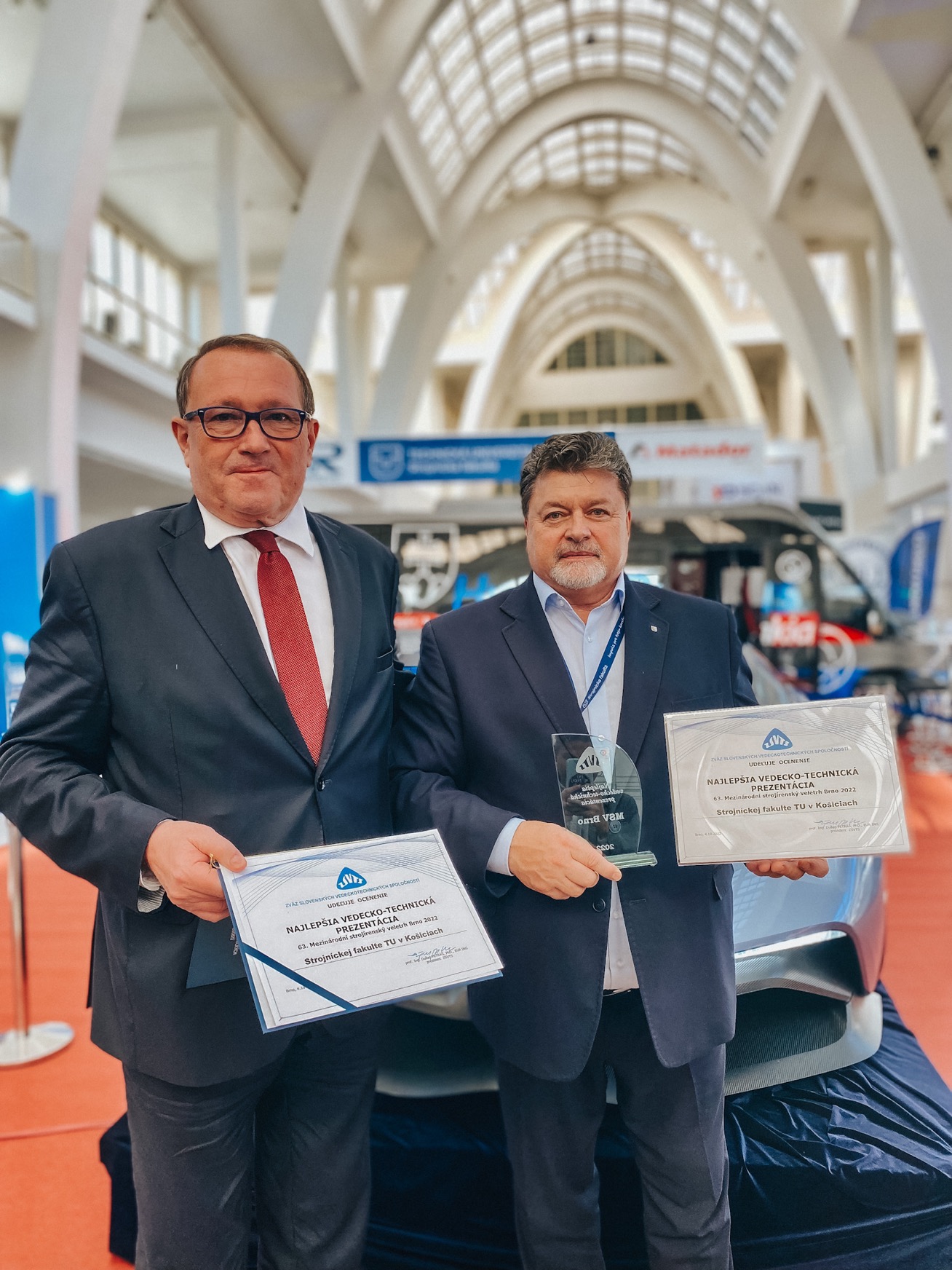 Najlepsia vedecko technicka prezentacia 1